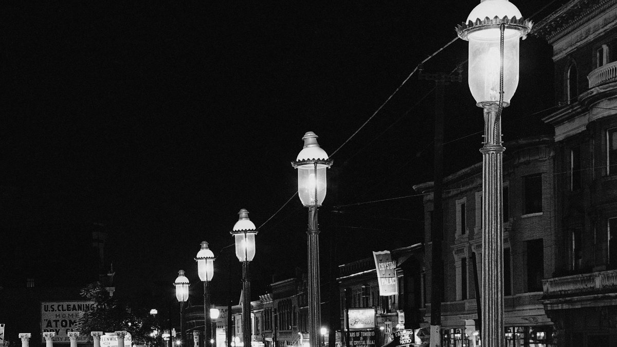 Merriam-Webster's Word of the Year is 'Gaslighting' – NBC Chicago - Vimarsana News
