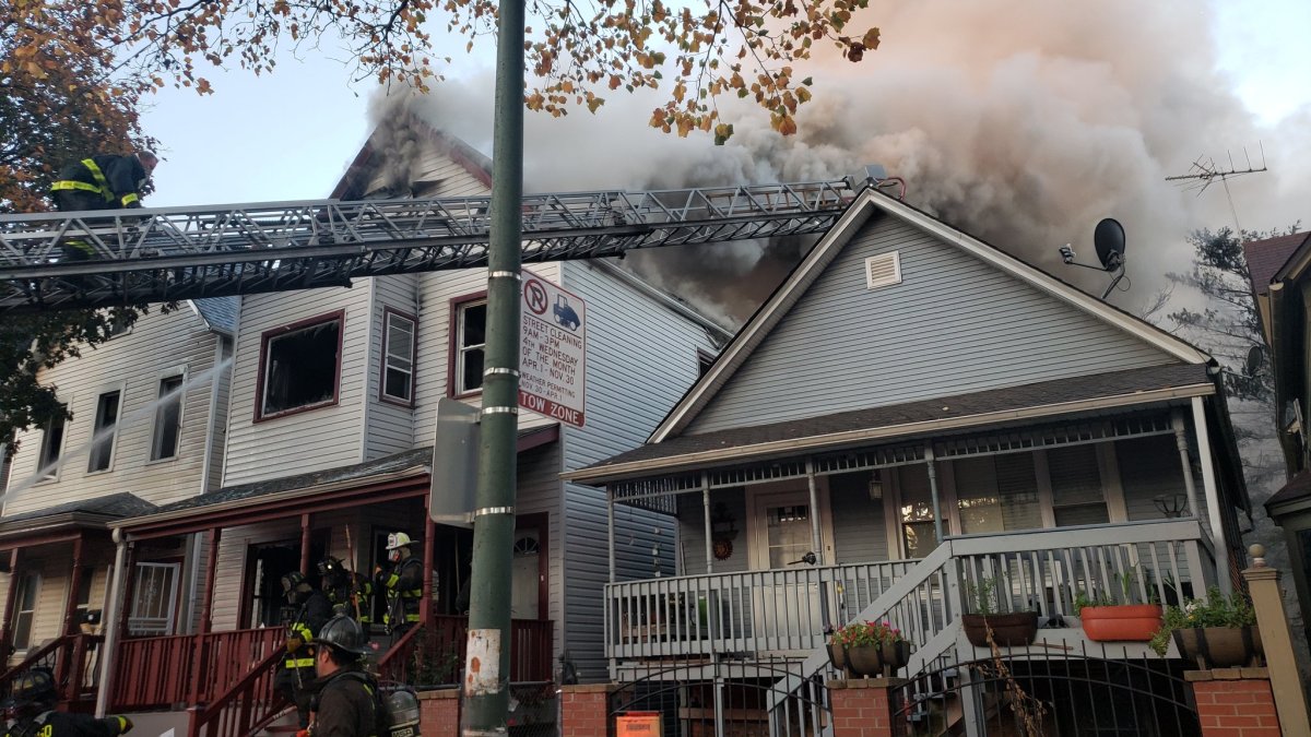 Massive Fire Breaks Out in Chicago’s Logan Square Neighborhood – NBC Chicago