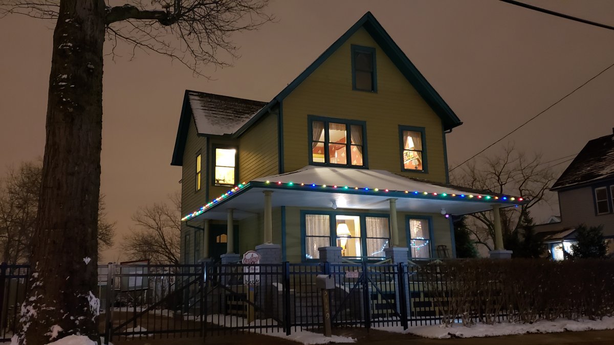 Photos See Inside the House From ‘A Christmas Story’ Now For Sale in Christmas Story House