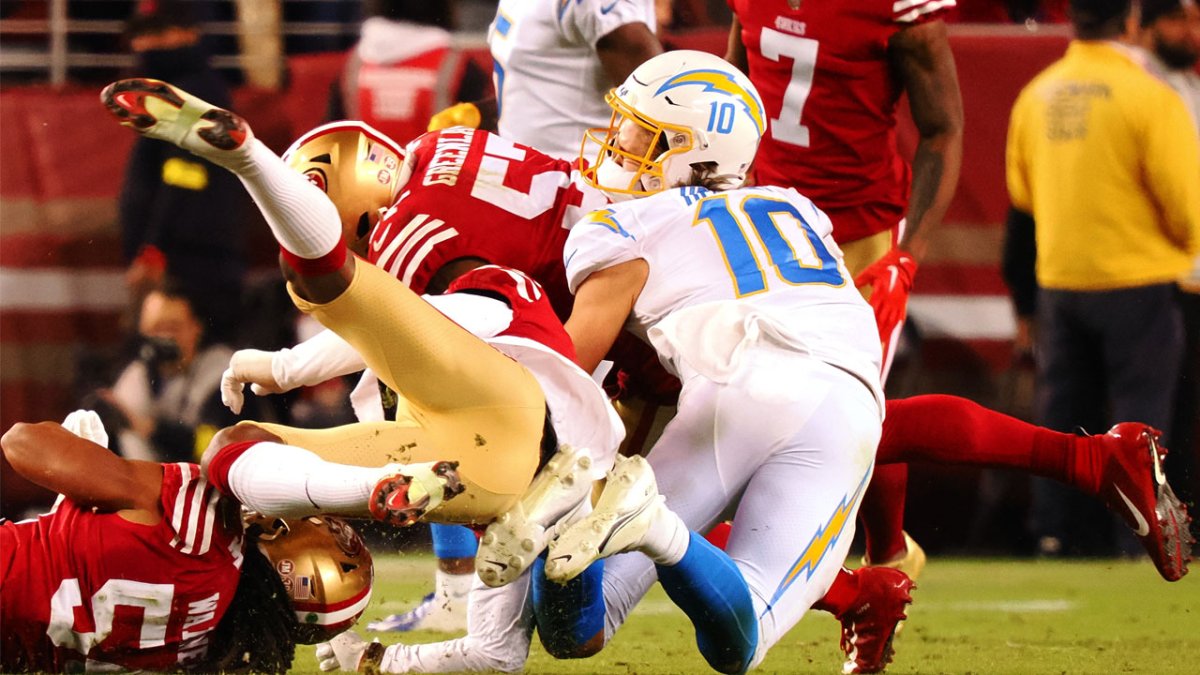 Controversial Dre Greenlaw Penalty, Ejection Explained by Lead NFL Official