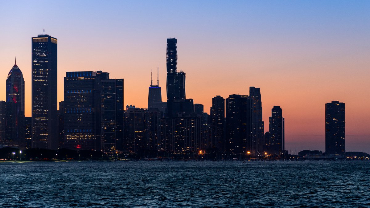 Last sunset at 6 p.m. before Daylight Saving Time – NBC Chicago