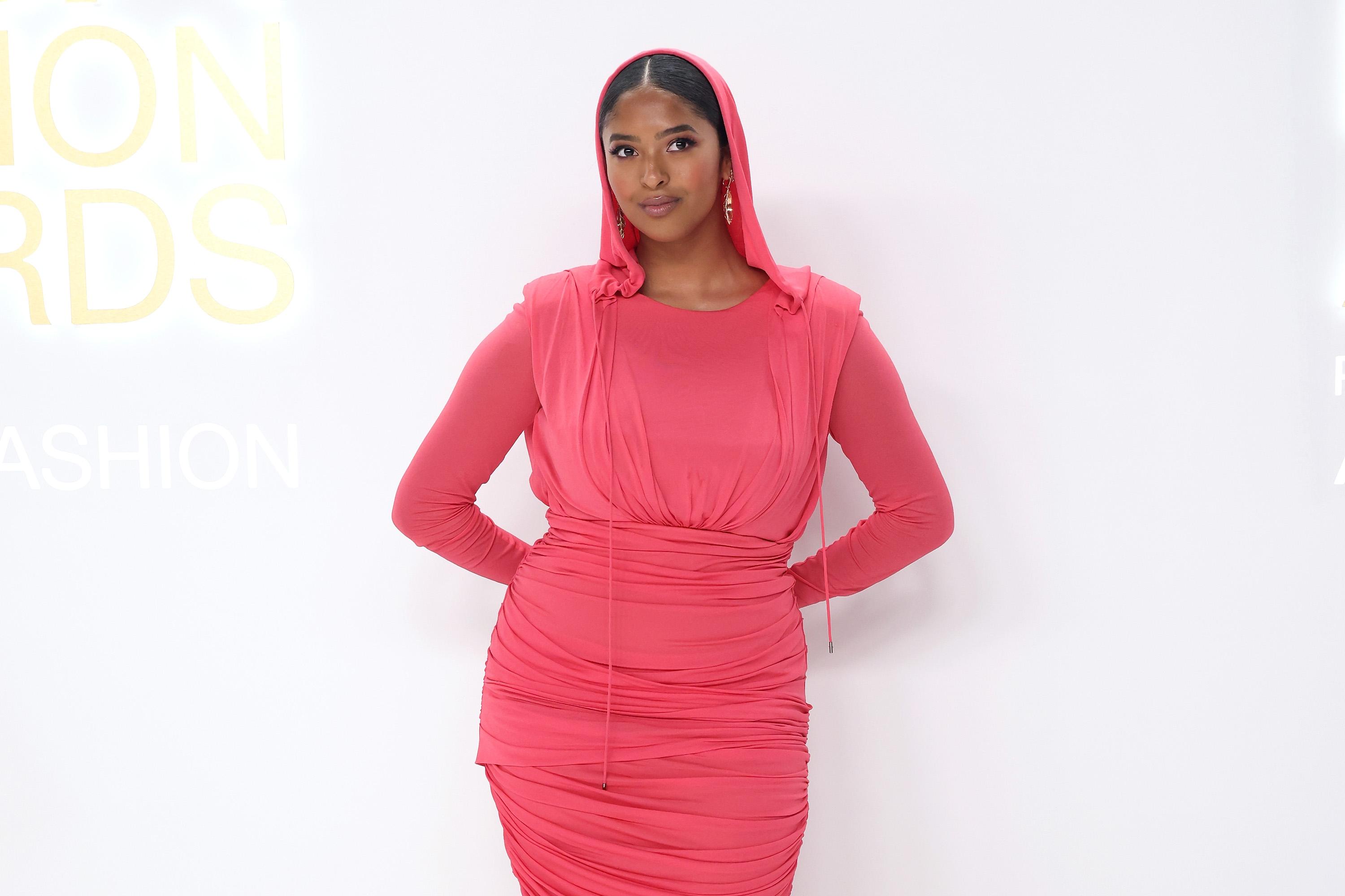 Natalia Bryant Makes Rare Red Carpet Appearance at CFDA Awards – NBC Chicago - Vimarsana News