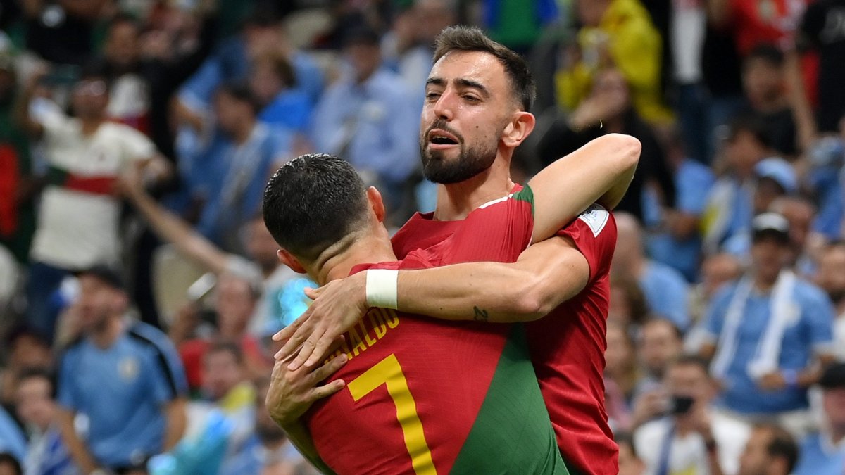 Bruno Fernandes, Cristiano Ronaldo Combine for Portugal's First Goal Vs. Uruguay