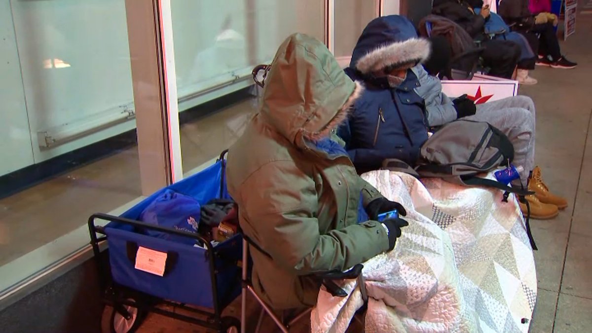 Chicago Mayoral Candidates Line Up, Camp Out to File Petitions – NBC Chicago - Vimarsana News