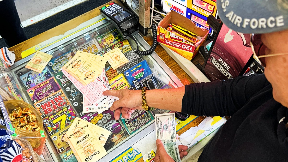 Illinois Lottery just launched a new scratch-off ticket with $10M top prize  – NBC Chicago