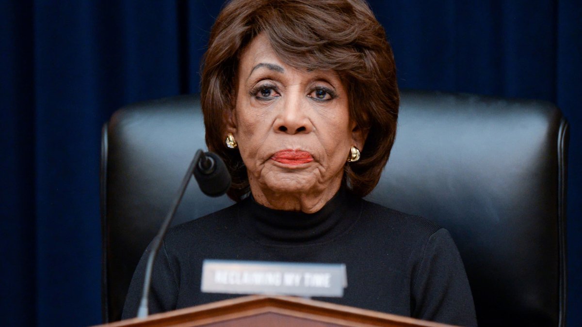 House Financial Services Chair Waters Doesn't Plan to Subpoena Sam Bankman-Fried to Testify at Hearing on FTX Collapse - Vimarsana News