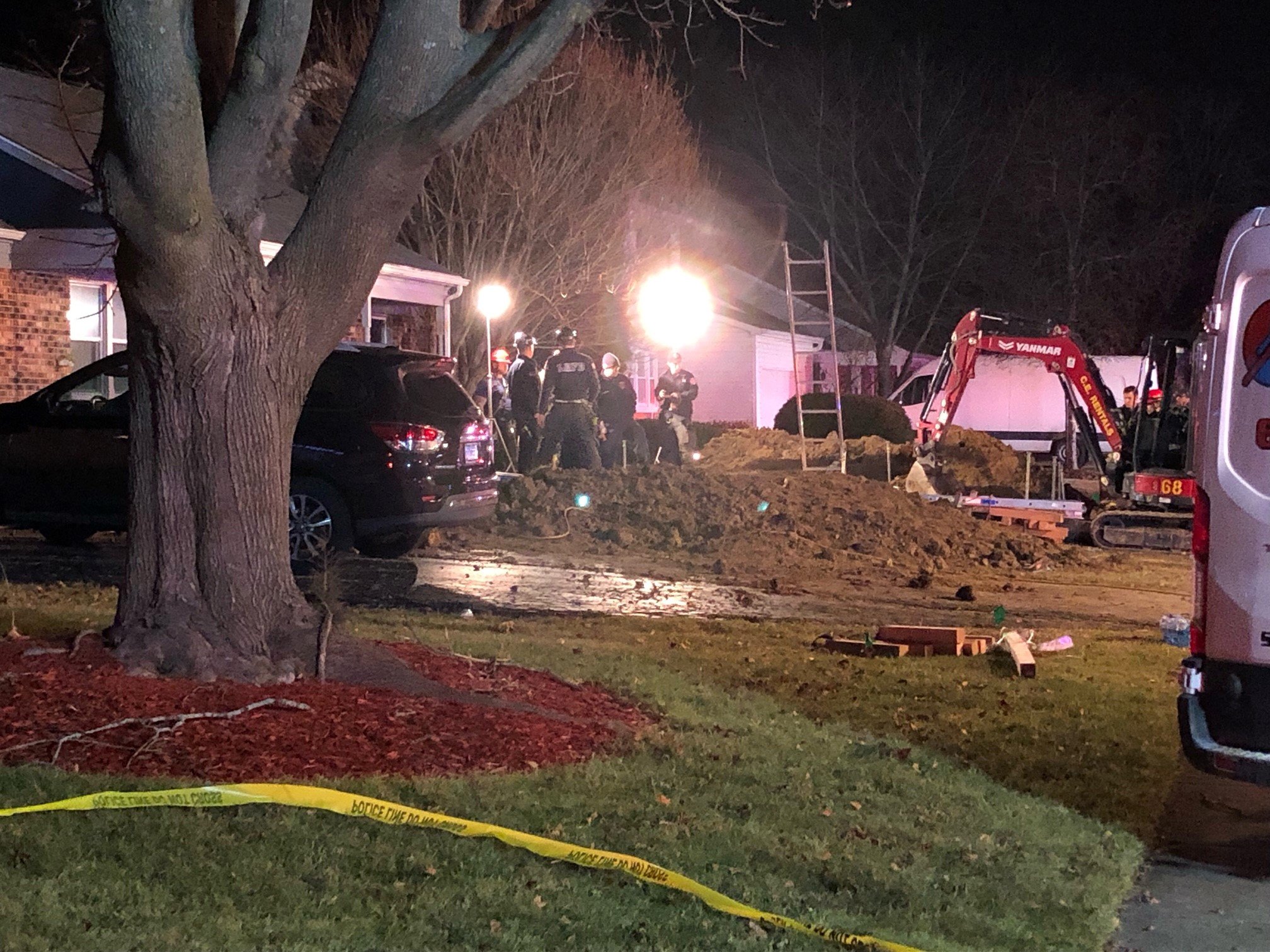 'Terrible Accident': Worker Dies After Dirt Wall Collapses at Residential Job Site in Buffalo Grove – NBC Chicago - Vimarsana News