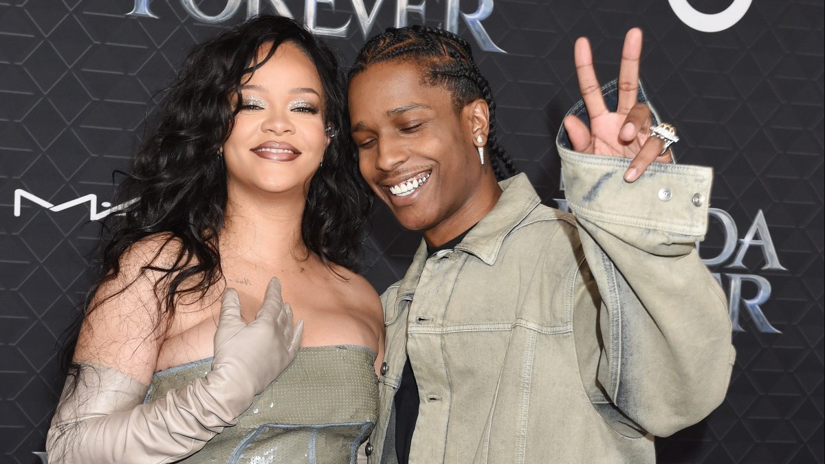 Rihanna Shares First Look At Her Baby Boy With Tiktok Video Nbc Chicago