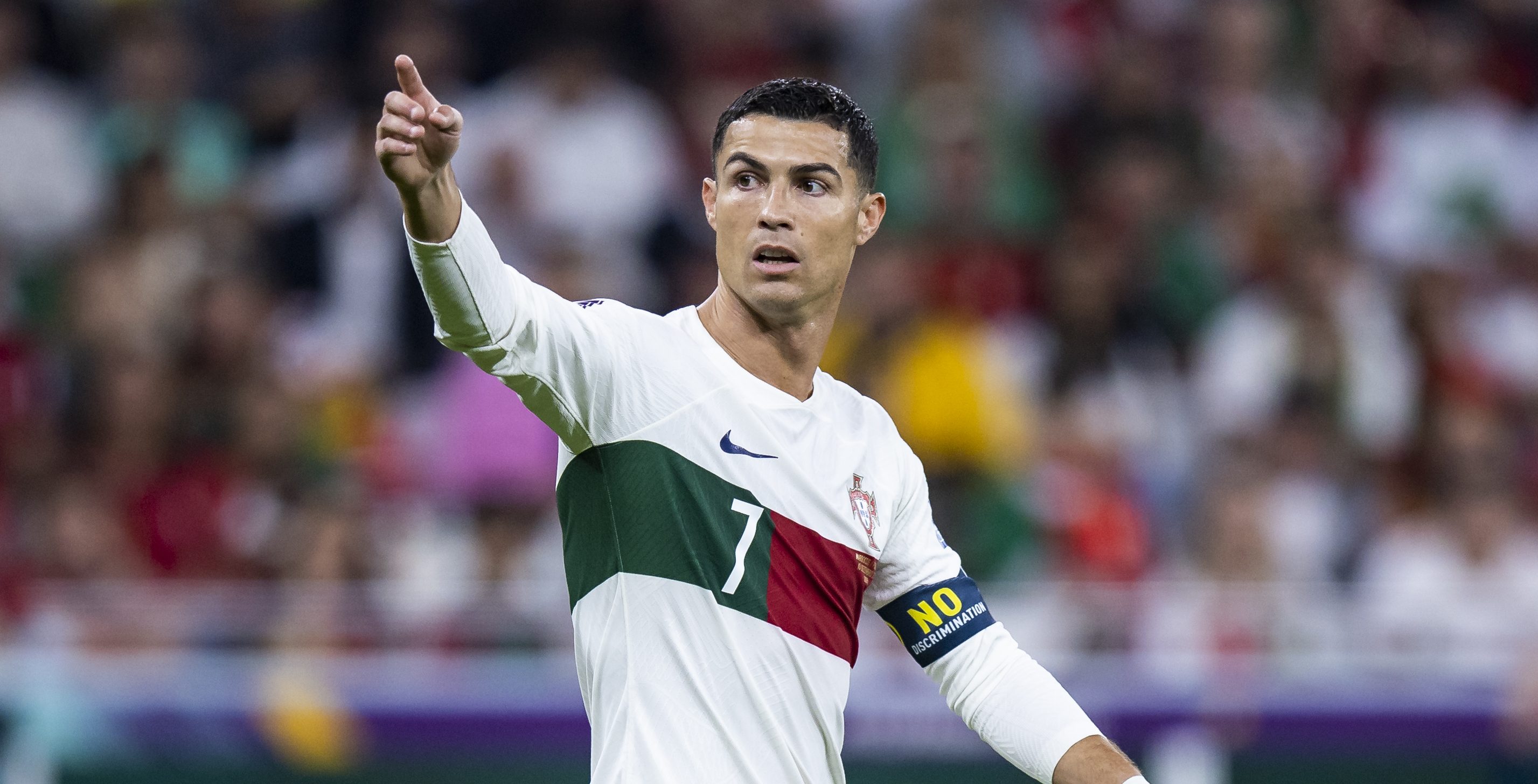 Report: Cristiano Ronaldo Signs Lucrative Deal With Saudi Arabian Club ...