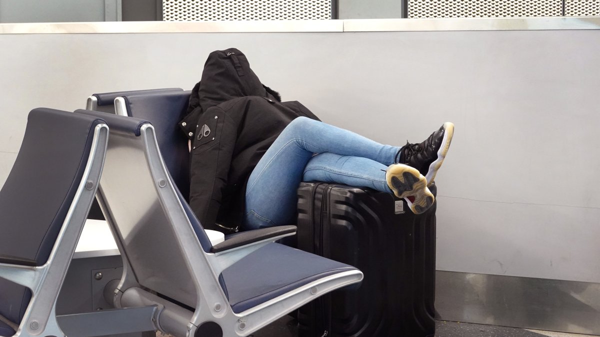 More Than 500 Chicago Flight Cancelations at O’Hare Leave Some Sleeping at Airport NBC Chicago