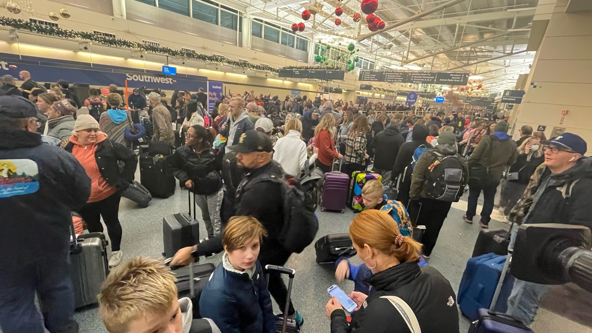 Flight Cancellations Spark Massive Lines at Chicago Airports Day After Christmas