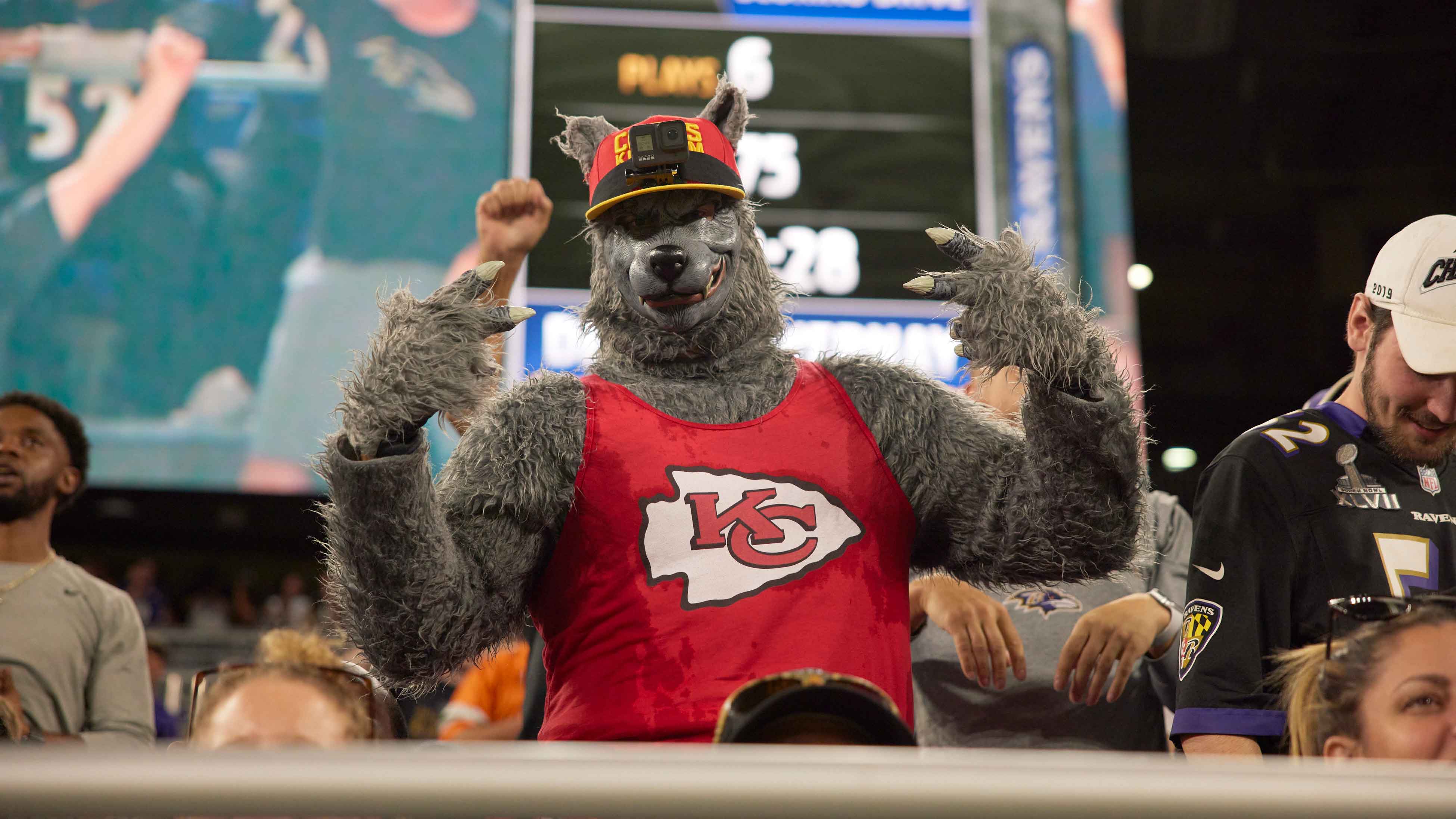 Chiefs superfan “ChiefsAholic” arrested for robbing banks to fund Chiefs  tickets in deadline entry for story of the year, This is the Loop