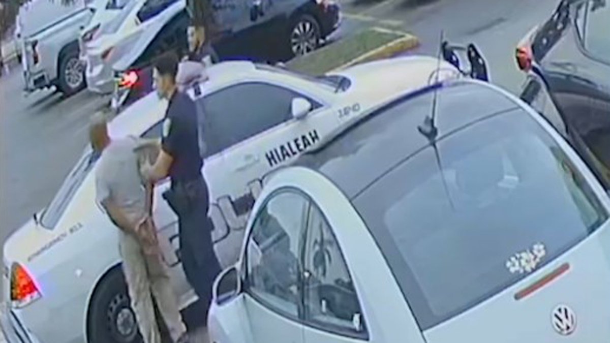 Hialeah Officer Accused of Kidnapping, Beating Homeless Man Denied Bond ...