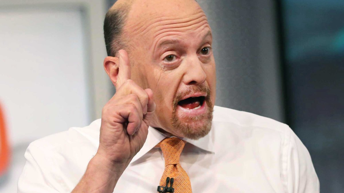 Charts Suggest the S&P 500 Is Nearing a 'Decisive' Moment, Jim Cramer Says – NBC Chicago - Vimarsana News