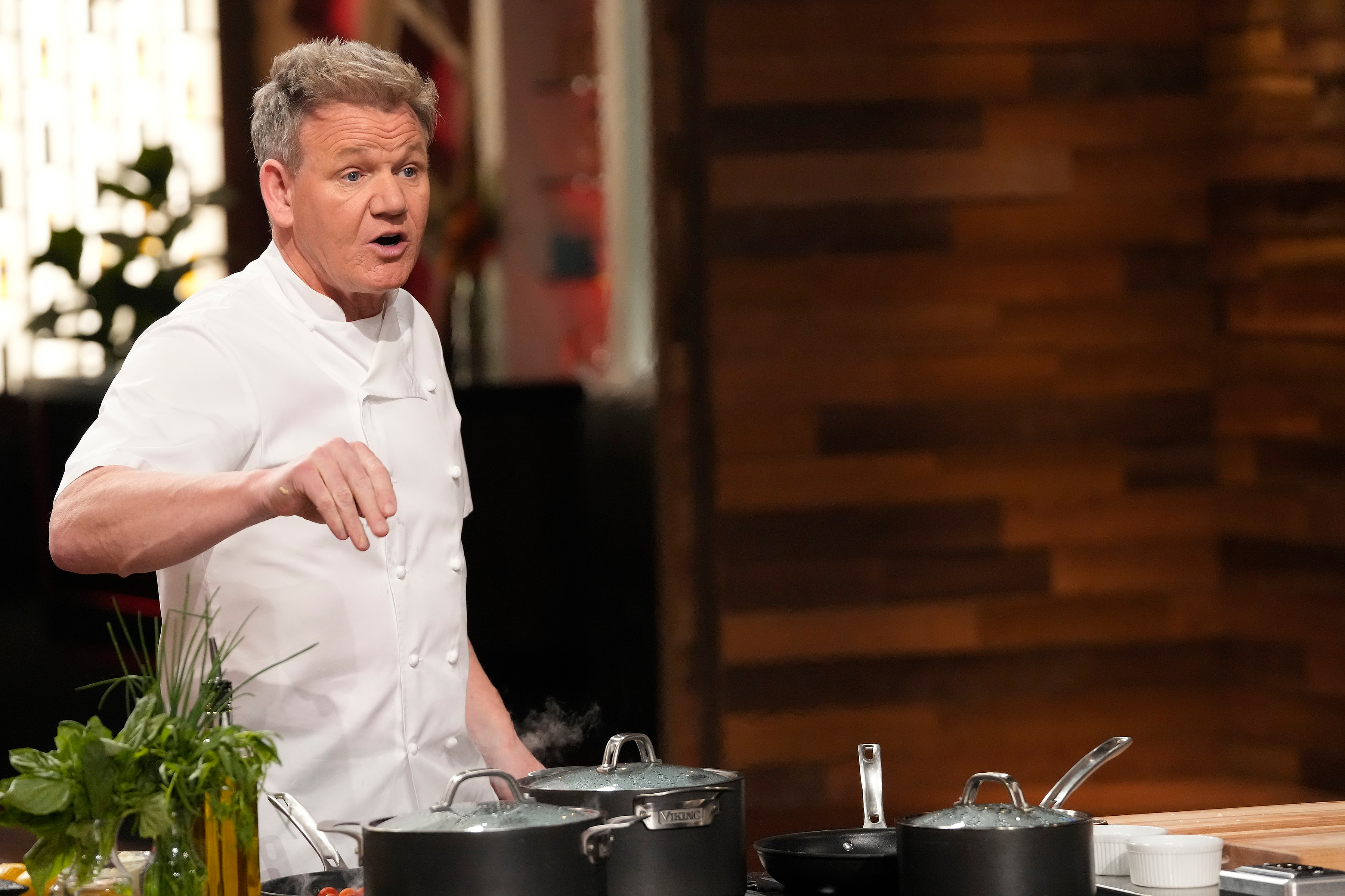 Celebrity Chef Gordon Ramsay Opening New Restaurant in Chicago Suburb – NBC Chicago