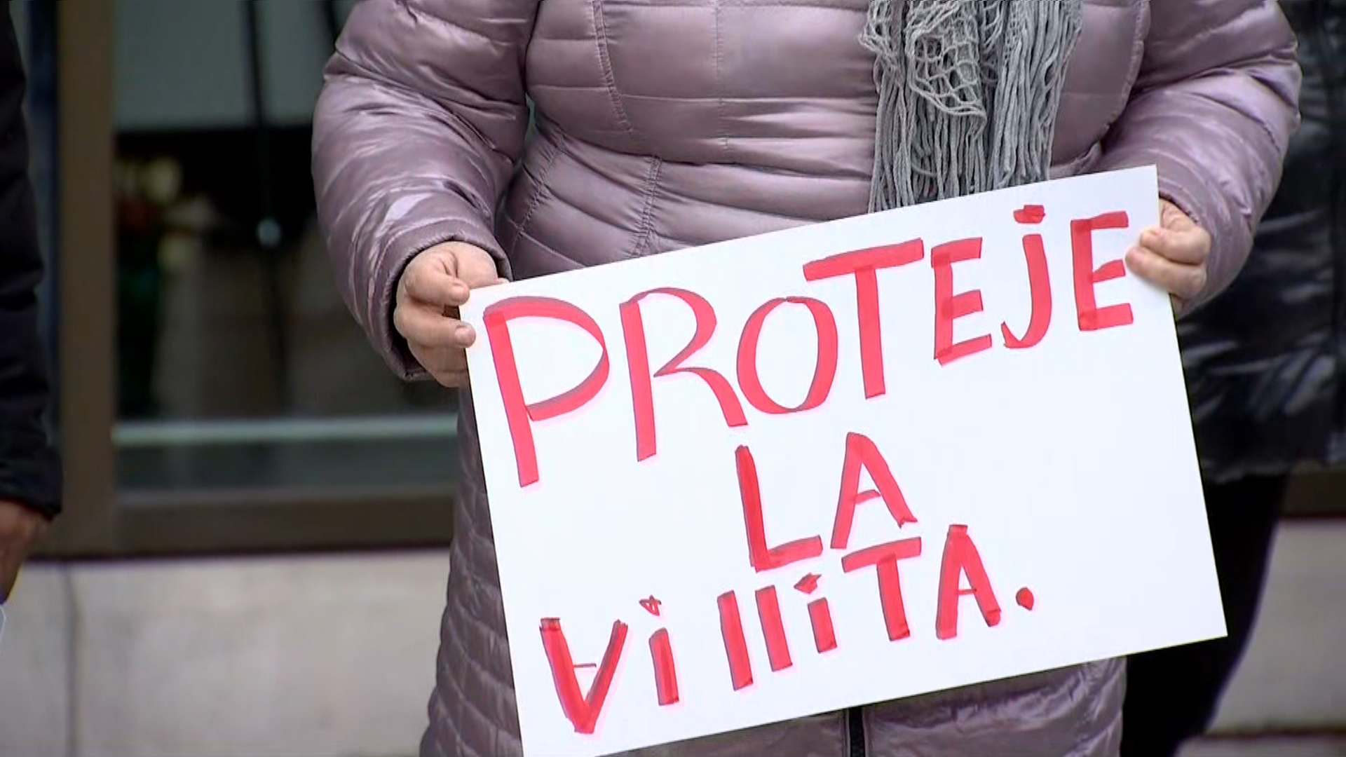 Little Village Street Vendors Demand More Police After Recent Armed Robberies