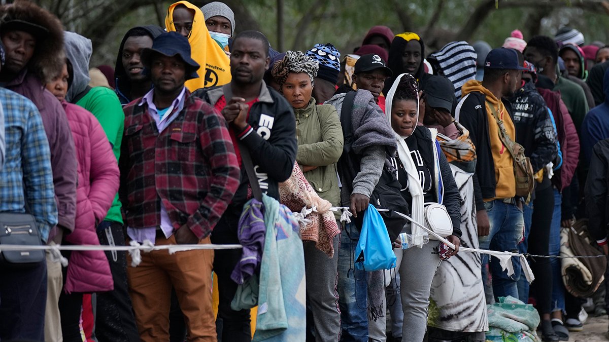 Biden Toughens Border, Offers Legal Path for 30,000 a Month - Vimarsana News