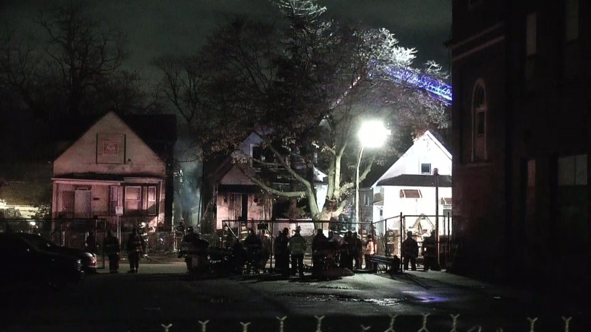 Firefighter Teens Injured In Roseland House Fire Nbc Chicago Firefighter Teens Injured In Roseland House Fire Nbc Chicago