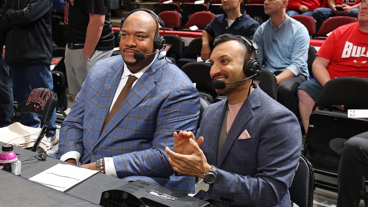 NBA Referee Account Tweaks Bulls Commentators; King Fires Back