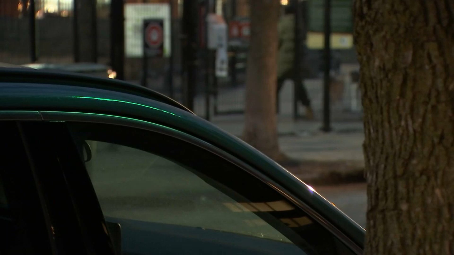 Neighbors On High Alert After Back-to-Back Carjackings in West Loop