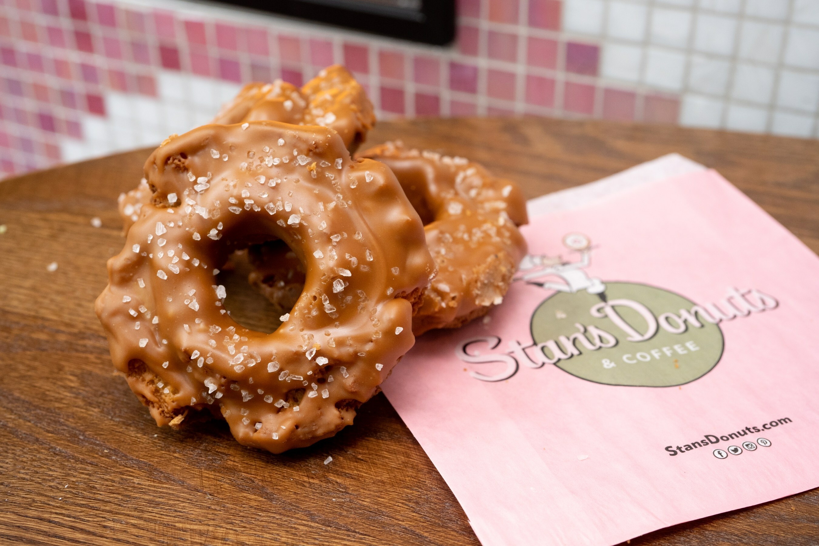 Stan’s Donuts and Morton Salt Team Up to Create a Salted Carmel Old Fashioned Donut – NBC Chicago