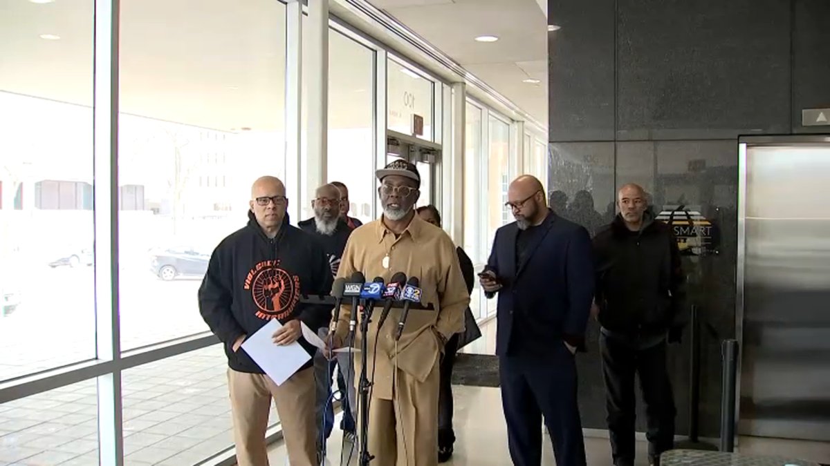 Waukegan Activists Say Memphis’ Response to Tyre Nichols’ Death Shows ...