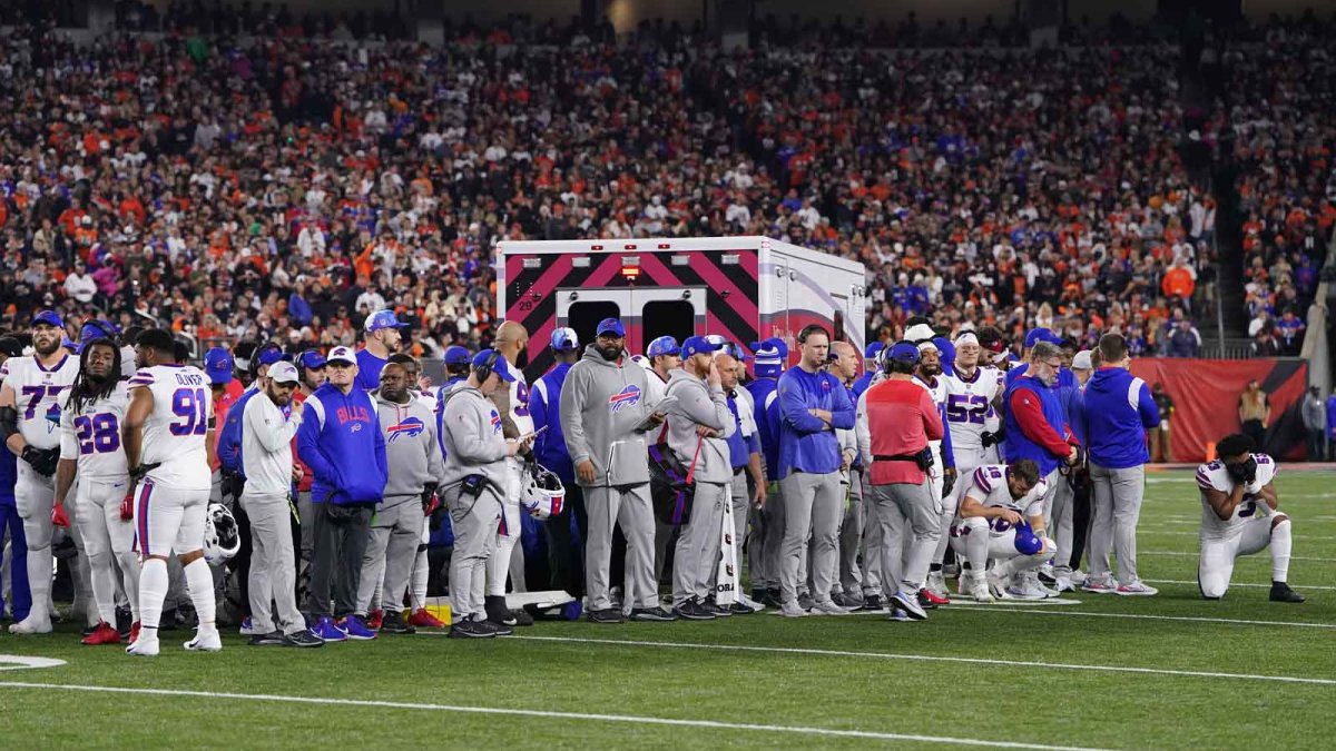 Buffalo Bills trainer Denny Kellington saved Damar Hamlin's life