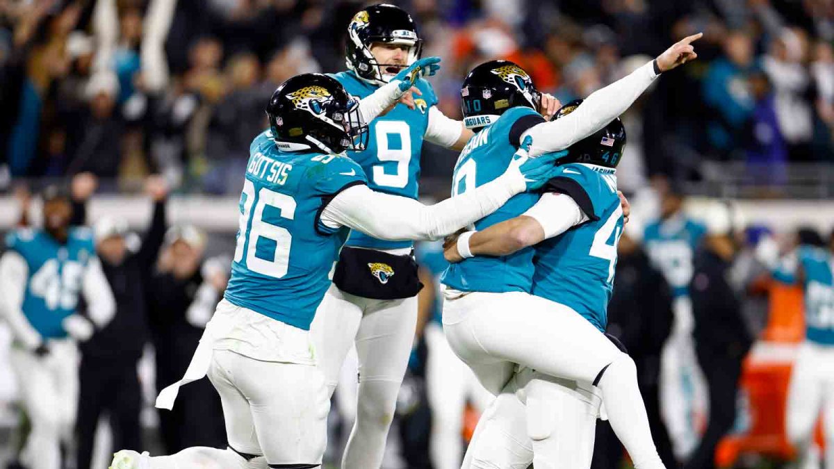 Jaguars Erase 27-Point Deficit to Defeat Chargers in Wild Card