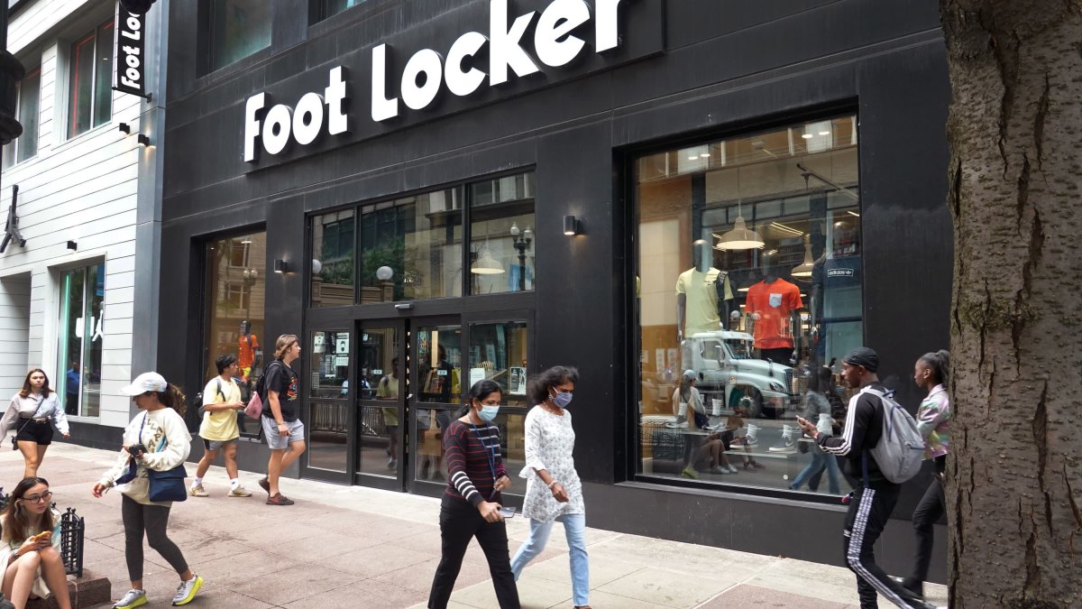 Foot Locker to Shutter 400 Stores Within Next 3 Years