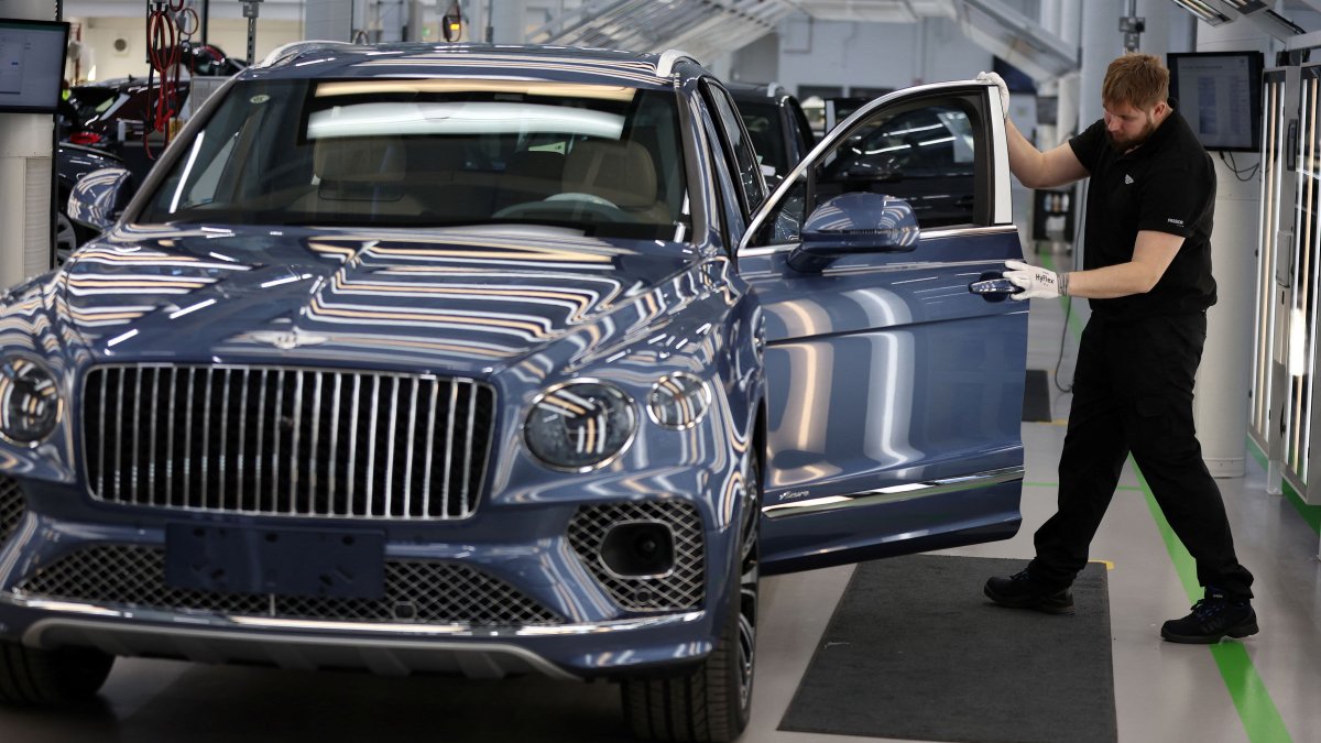 Bentley to End Production of Ultra-Performance 12-Cylinder Engine as It Transitions to EVs - Vimarsana News