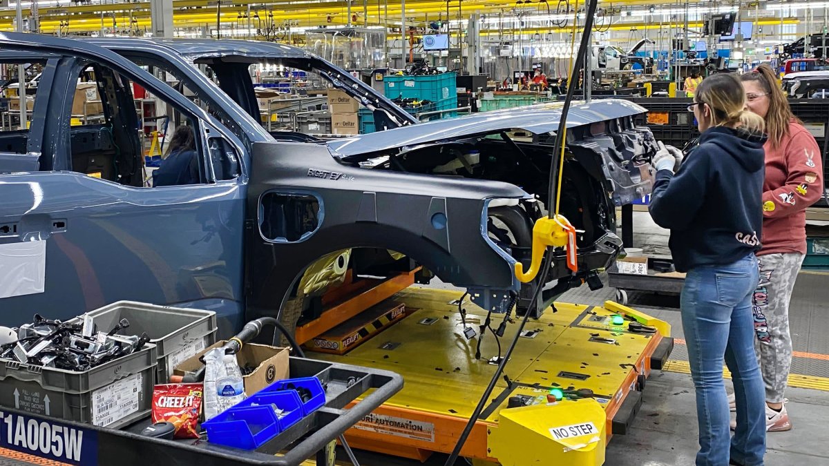 Ford Warned F150 Lightning Owners About Separate EV Battery Issue