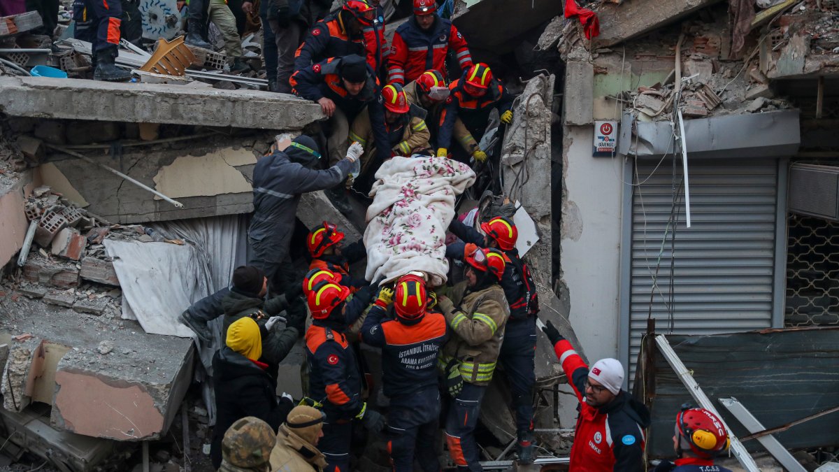 Death Toll From Syria & Turkey Earthquake Tops 25,000 – NBC Chicago - Vimarsana News