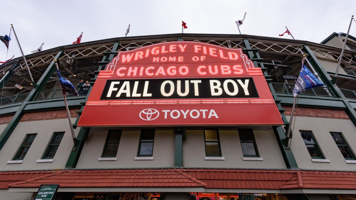 From Bruce Springsteen to Fall Out Boy, Here's a List of Concerts Coming to Wrigley  Field in 2023 – NBC Chicago