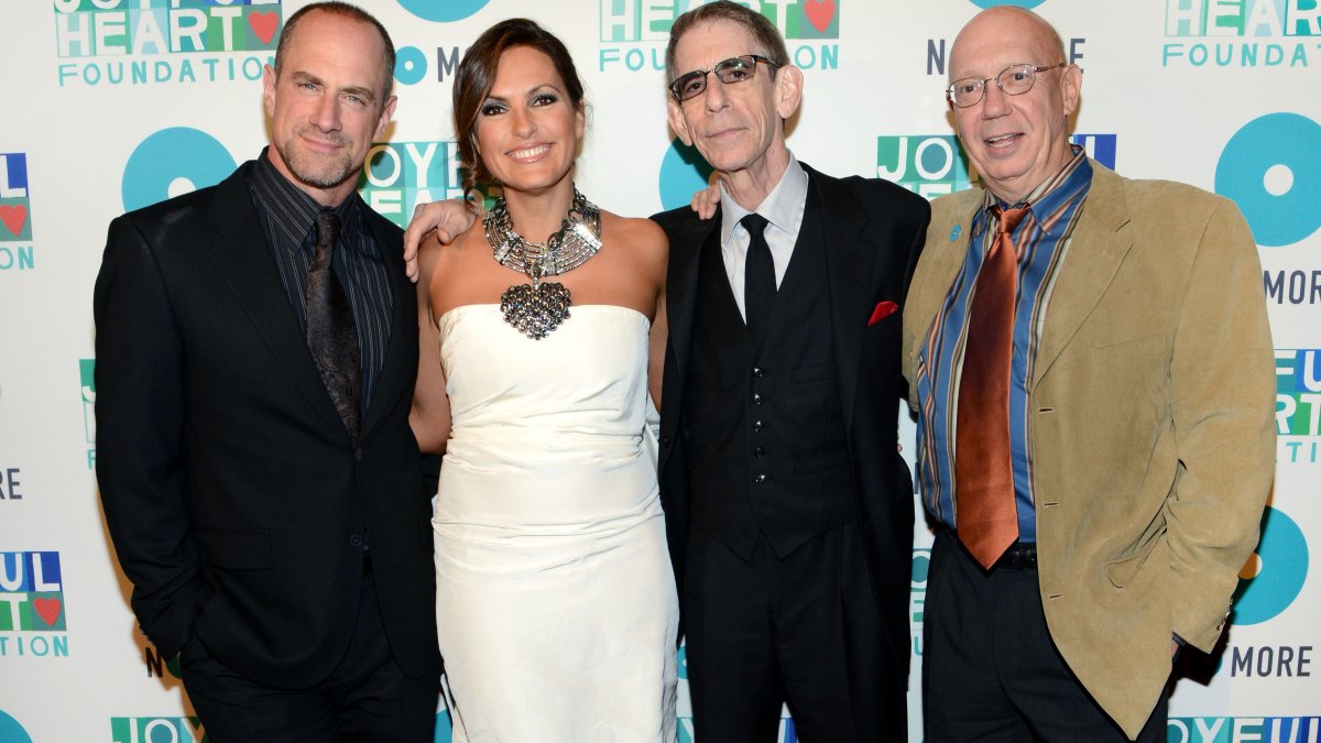 Richard Belzer Honored by Mariska Hargitay and Other 'SVU' Stars – NBC Chicago - Vimarsana News