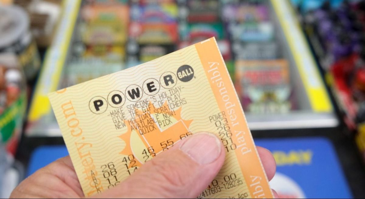 Winning numbers will be drawn Wednesday for $1 billion Powerball jackpot