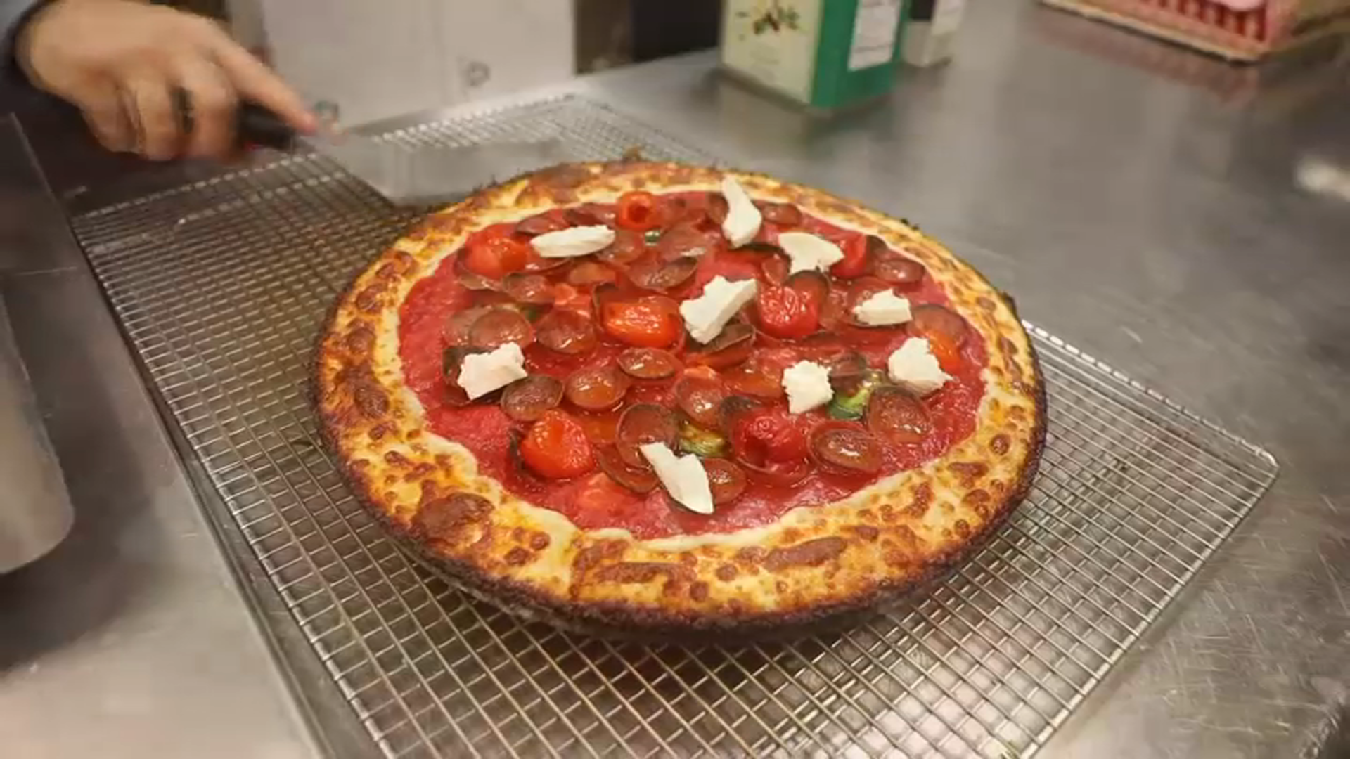 https://media.nbcchicago.com/2023/02/deep-pan-pizza.png?fit=1920%2C1080&quality=85&strip=all