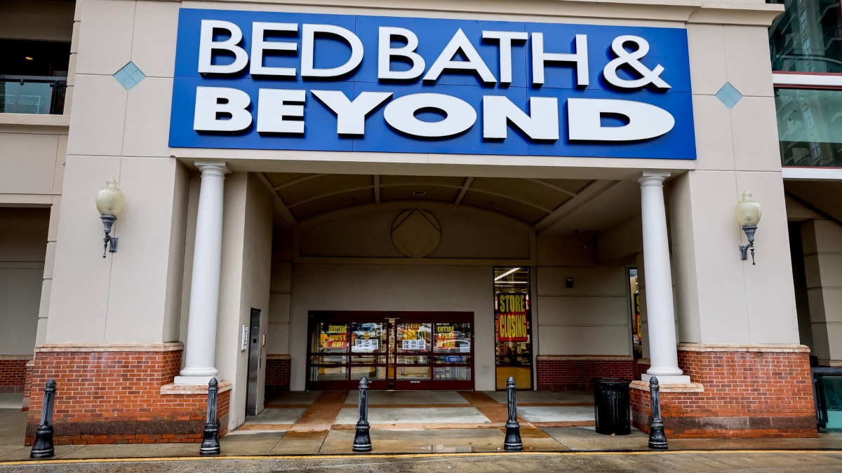 Bed Bath & Beyond stores are officially coming back &mdash; by &lsquo;changing over another popular retailer