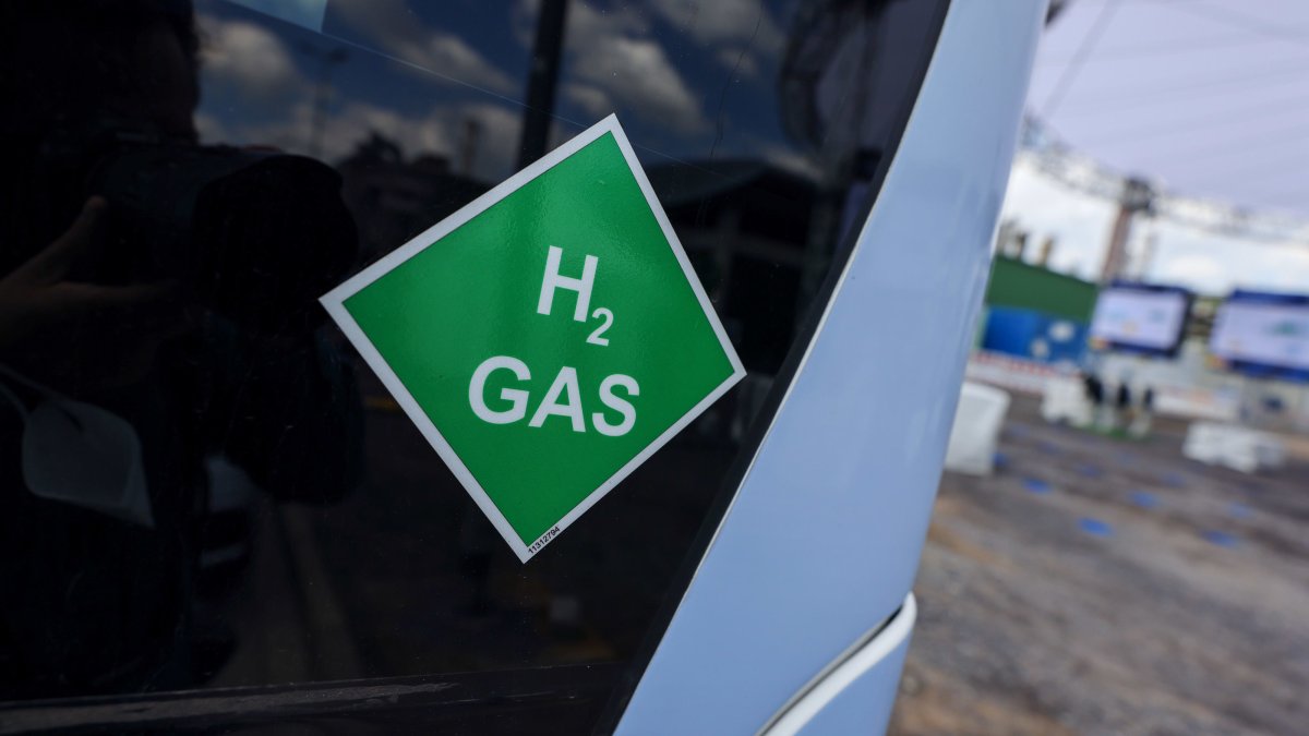 Inside the Fierce Debate Over Clean Hydrogen, With $100 Billion in Federal Subsidies on the Line - Vimarsana News