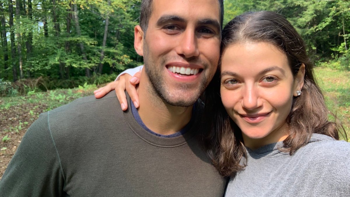 I've Lived With My Husband for 5 Years—He Does All the Cleaning. Here's How We Split Chores to Avoid Fighting - Vimarsana News