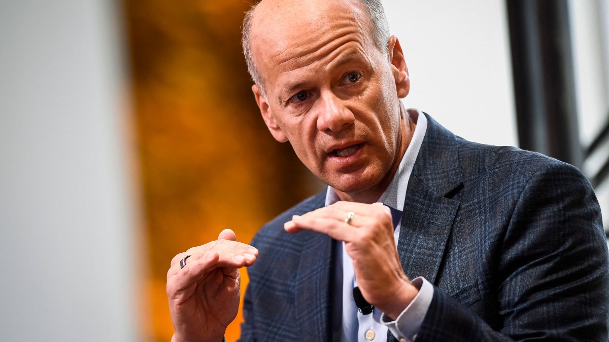Silicon Valley Bank Ex-CEO Backed Big Tech Lobbying Groups That Targeted Dodd Frank, Sought Corporate Tax Cuts - Vimarsana News