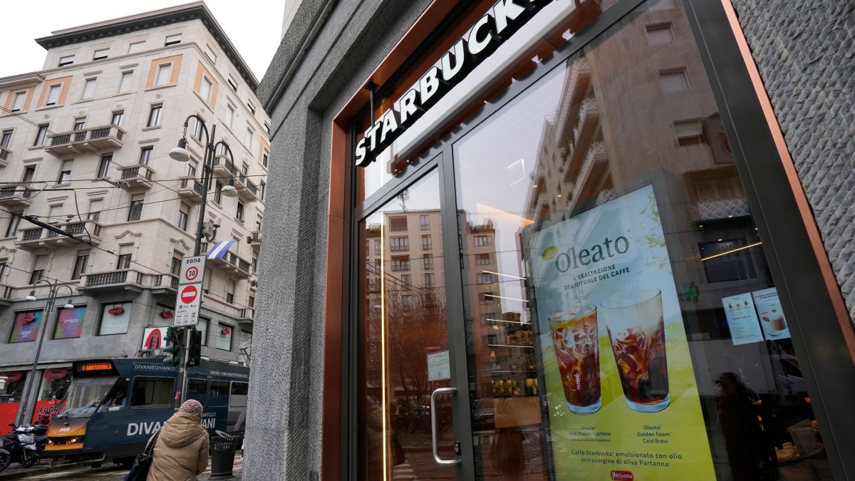 Starbucks' 'Oleato' Olive Oil-Infused Drinks Launch in Italy – NBC Chicago - Vimarsana News