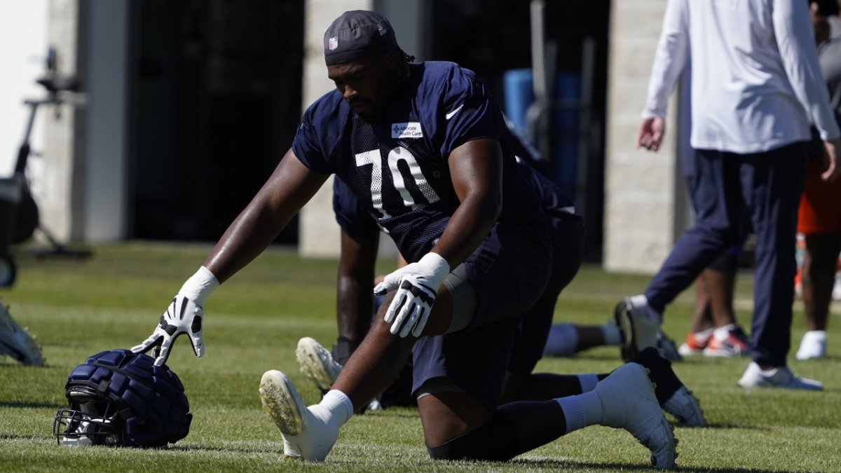 Bears Offensive Lineman Take Pilates Class Together NBC Chicago