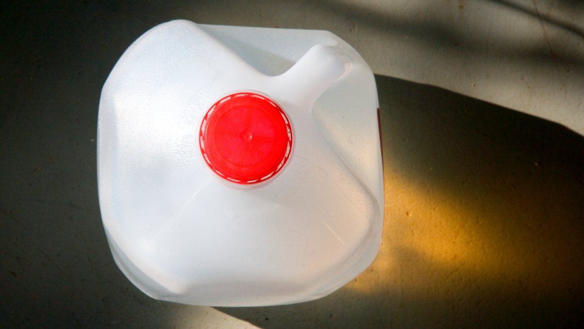 Illinois, Indiana among 6 states included in distilled water recall