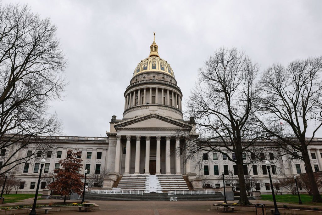 West Virginia Senate Passes Bill Banning Child Marriage – NBC Chicago - Vimarsana News