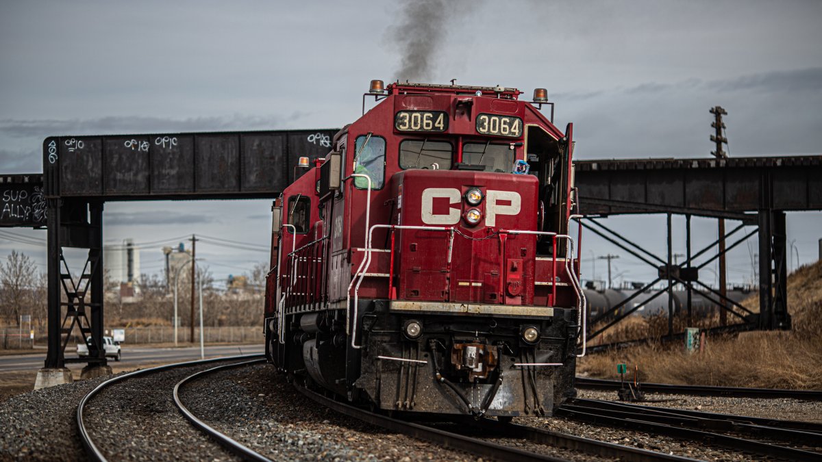 $31 billion Canada Pacific, Kansas City southern merger to go ahead, despite opposition from Metra, many Chicago suburbs – NBC Chicago