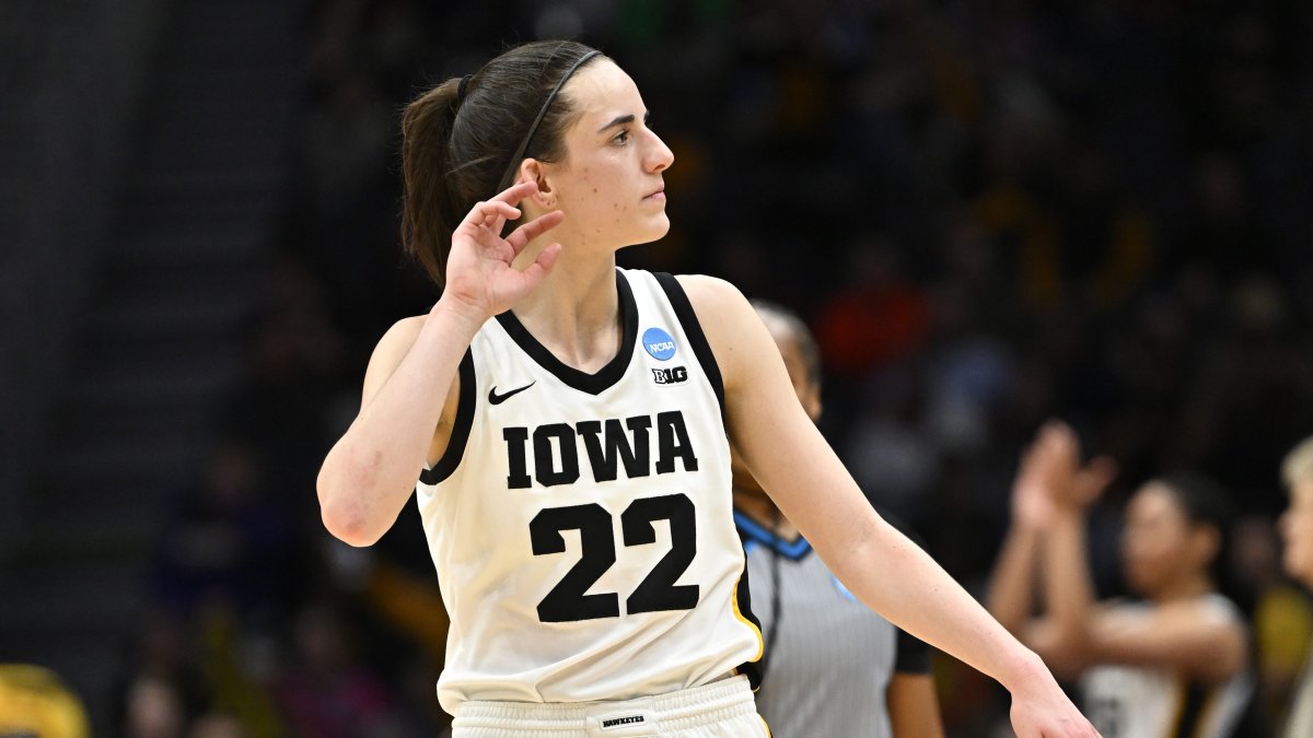 Iowa’s Caitlin Clark Records Rare Triple-Double in NCAA Tournament ...