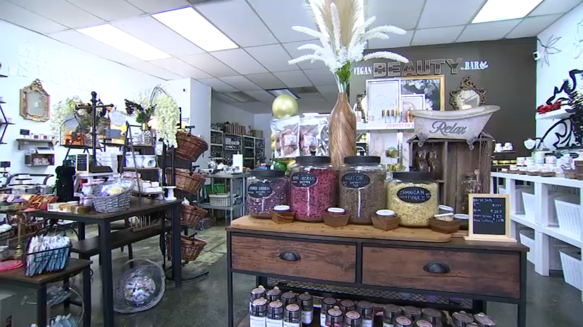 DMApothecary Reopens in Edgewater After Closure Due to Flooding – NBC Chicago
