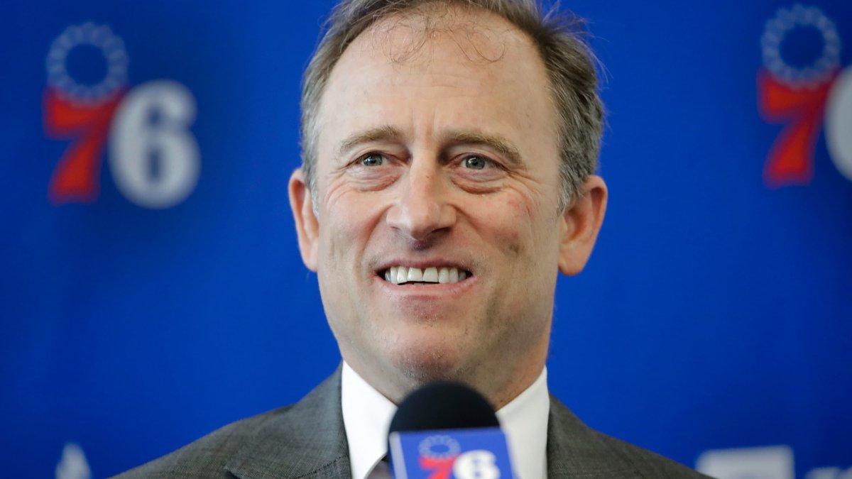 Washington Commanders Near a Deal to Sell to 76ers Owner for Around $6 Billion - Vimarsana News