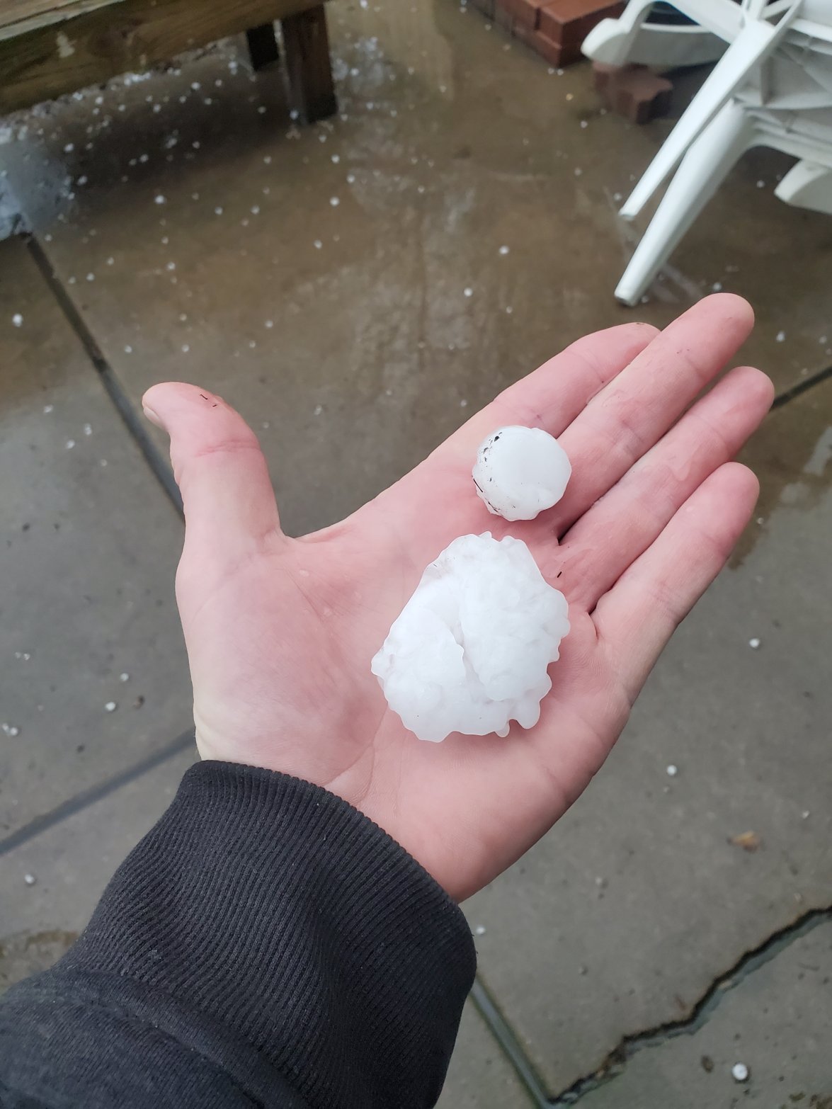 Il Hail Images Show Massive Hail Spotted Across Chicago Area as Storms Erupt ...