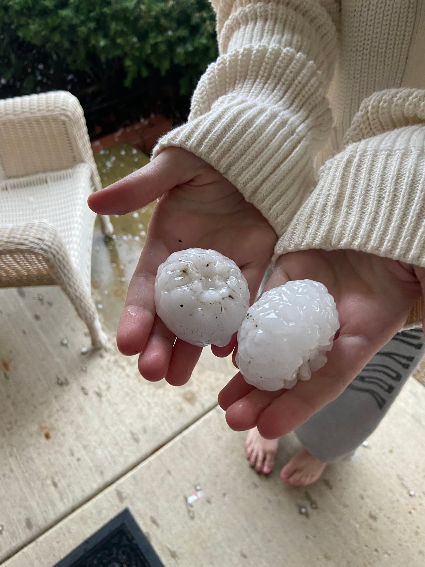 Il Hail Images Show Massive Hail Spotted Across Chicago Area as Storms Erupt ...